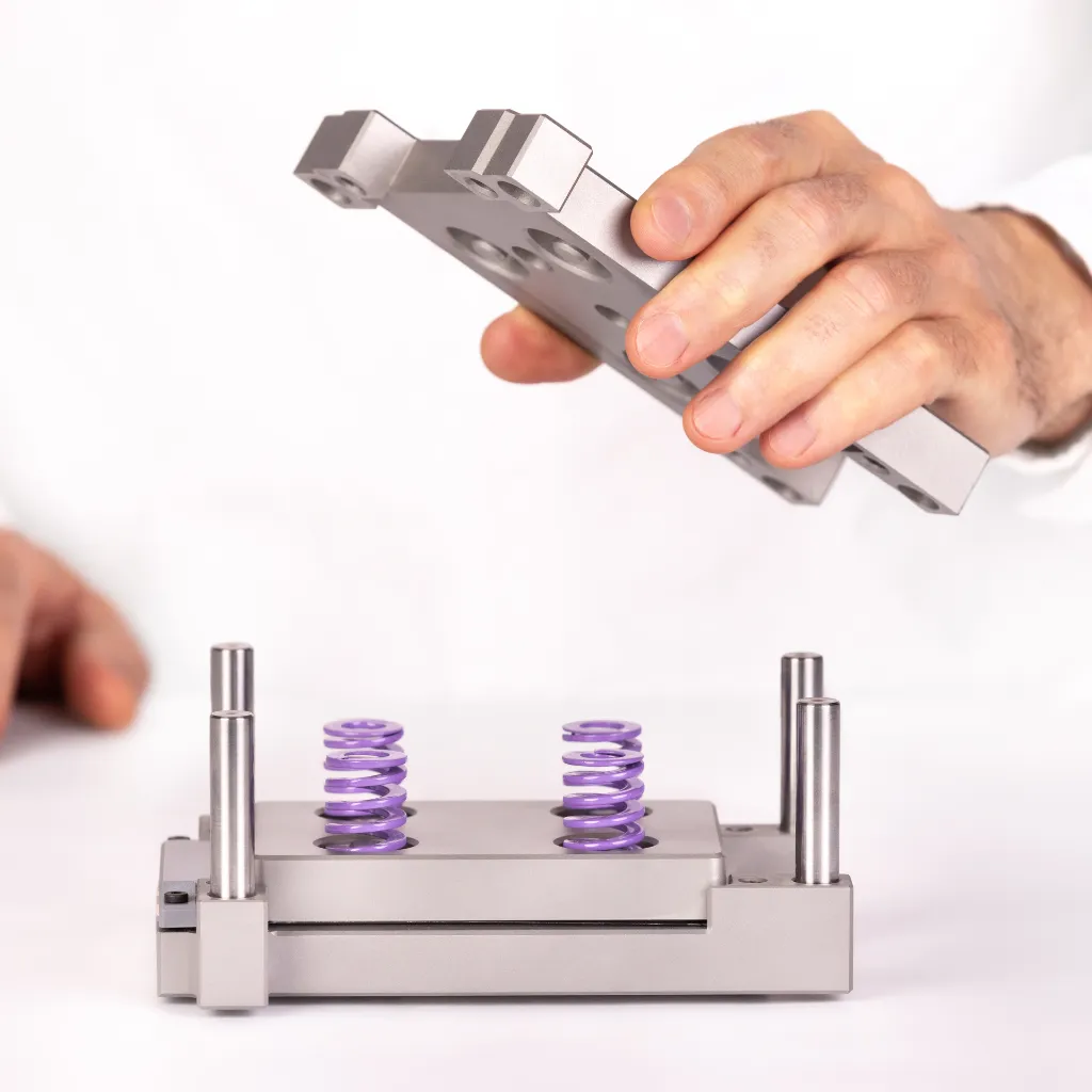 Electrochemical Test Setup for Pouch Cell Battery Research(6).webp