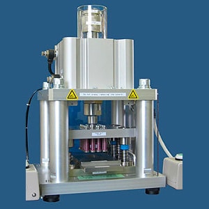 Laminate Pouch Forming Machine